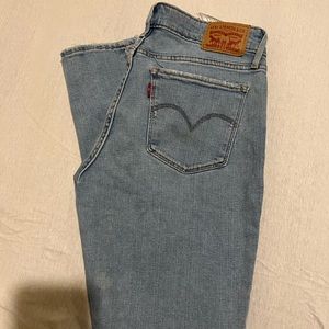 Levi jeans